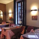 Hotel Restaurant Du Cygne Conches-en-Ouche