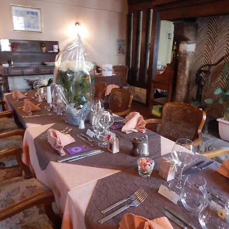 فندق Restaurant Du Cygne 2*